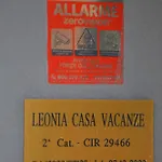 Leonia House