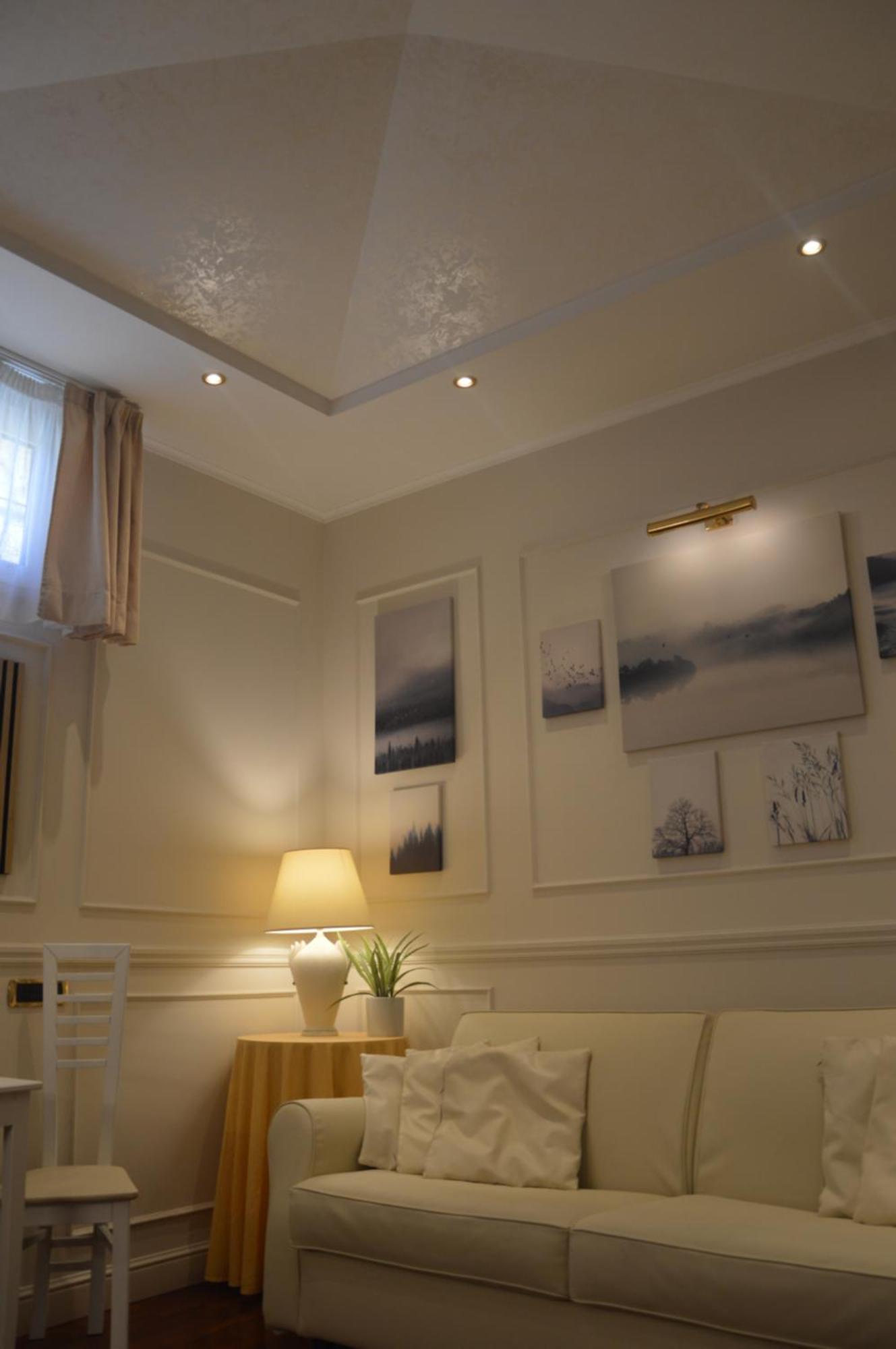 Leonia House Apartment